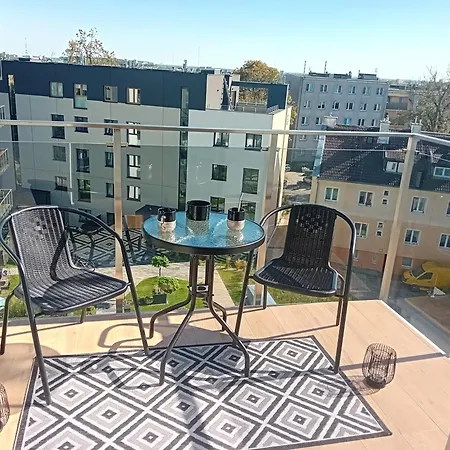 Przy Dworcu Όλστυν